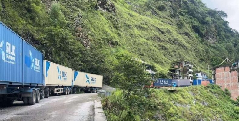 Landslides close Tatopani border; hundreds of cargo trucks stuck on Nepal–China route