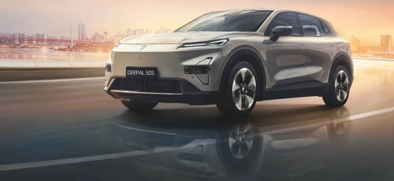 Deepal S05 — coupe SUV exterior design
