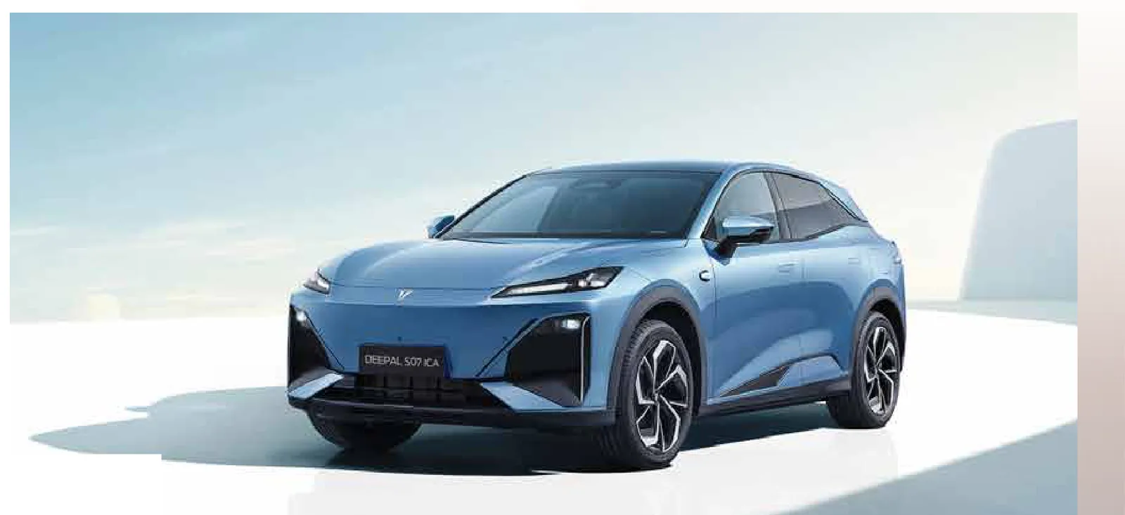 Deepal S07 — intelligent all-electric SUV exterior design