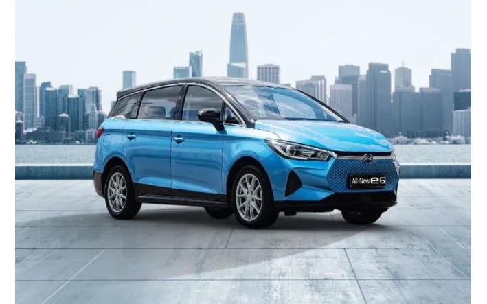 BYD E6